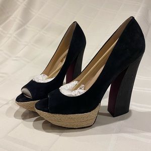 Boutique 9 Amalia Black Suede pep-toe Platform Pump